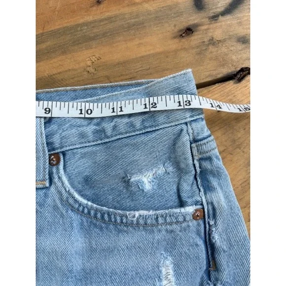 AGOLDE Parker Vintage Cut Off Denim Jean Shorts Size 24 Light Wash - Picture 4 of 4